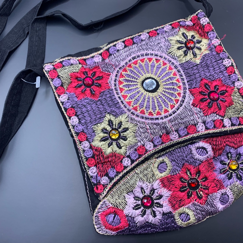 Boho embroidered crossbody bag #festivalvibes